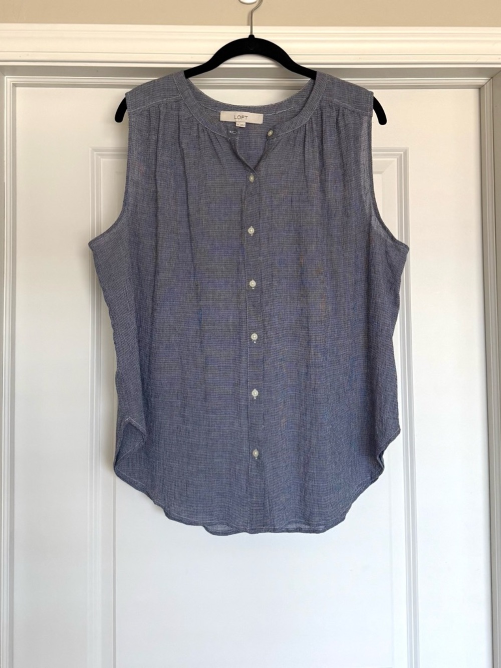 Loft Sleeveless Button Front Micro Houndstooth Textured Blouse | XL